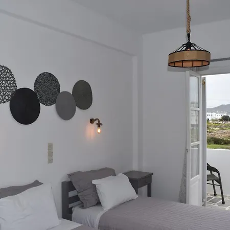 Guest house Alfa Naousa (Paros)