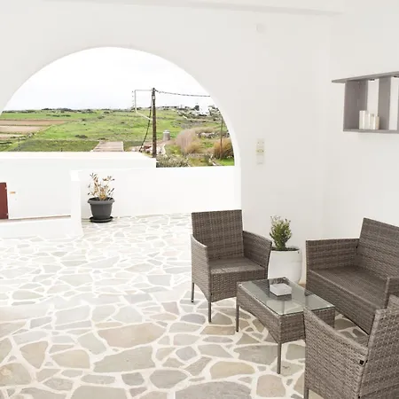 Guest house Alfa Naousa (Paros)